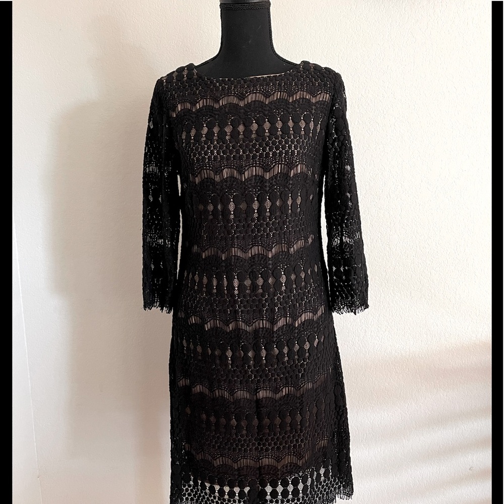 Black lacey dress